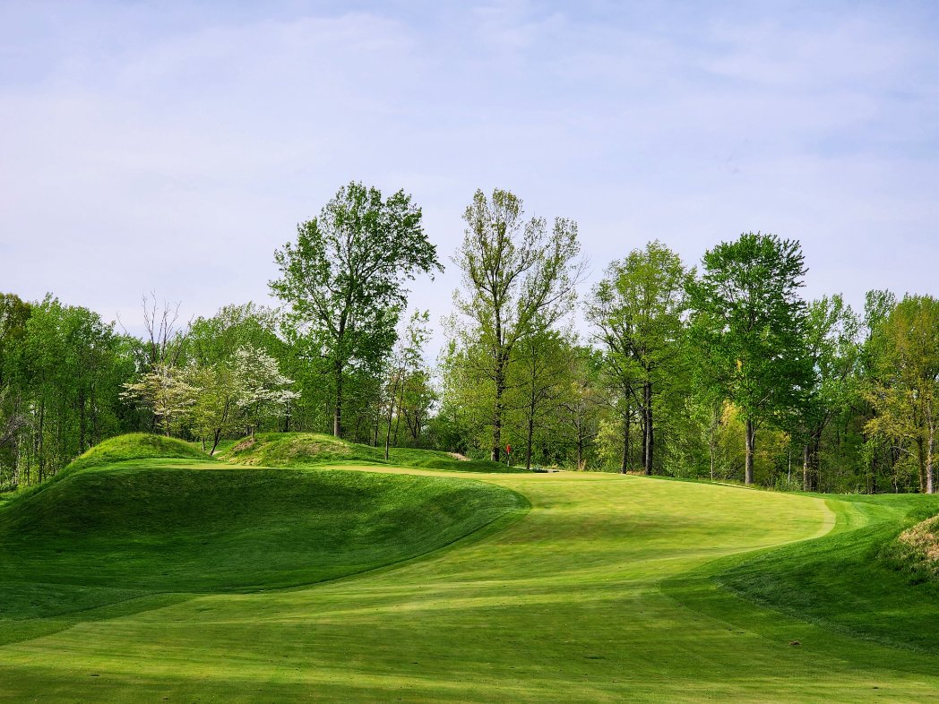trelforp's tweet photo. #14 at @GolfVNGC  Such a great golf hole! https://t.co/DY6vH8M7Xm