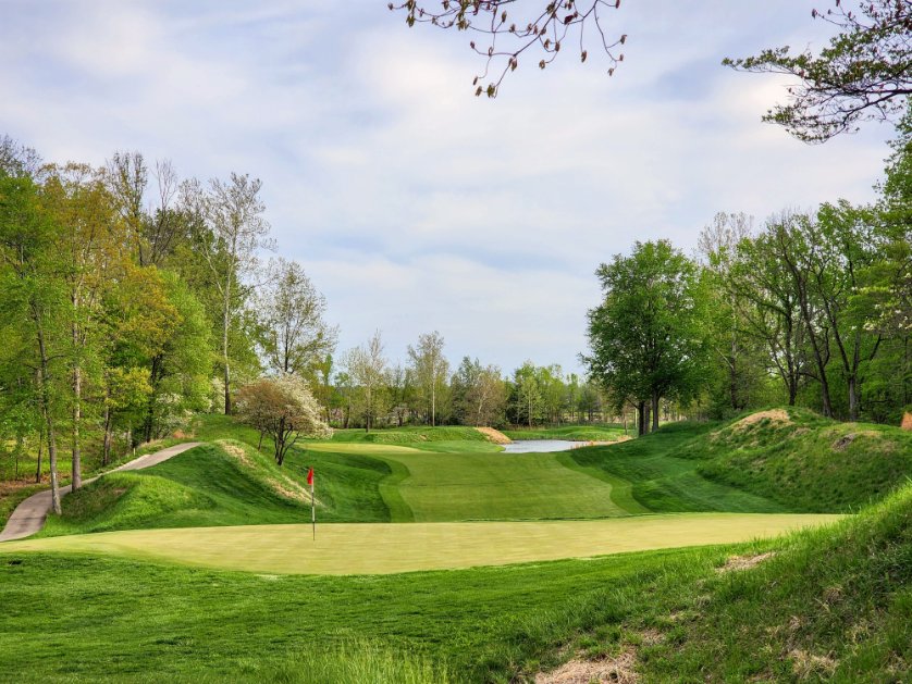 #14 at <a href="/GolfVNGC/">Victoria National</a>  Such a great golf hole!