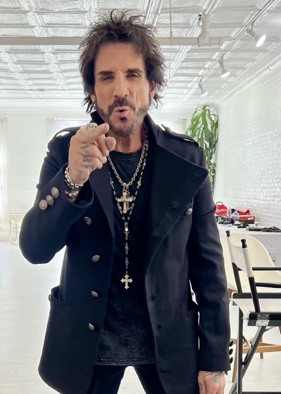 Deen Castronovo tweet media