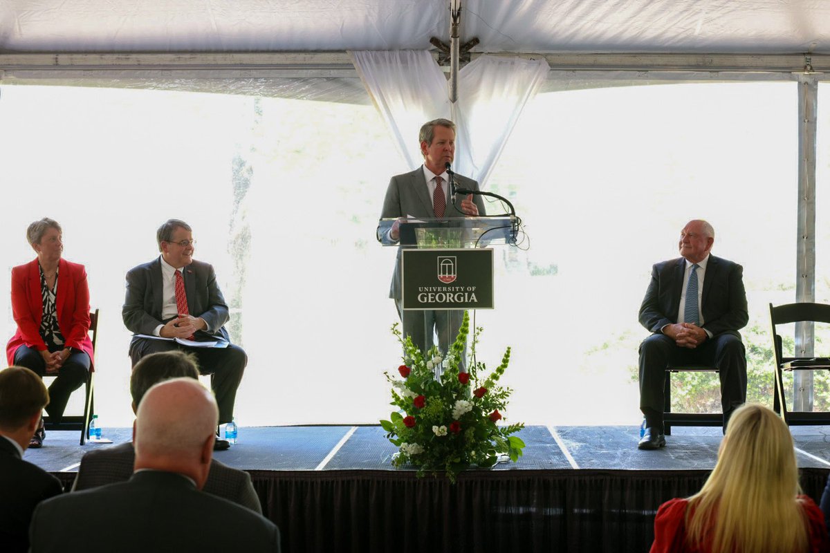 Earlier this year, I unveiled plans to establish a public medical school at our flagship @UniversityofGA. On Friday, Marty and I joined President Morehead, Chancellor Perdue and other state and university leaders to break ground on the new @UGAMedicine facility.