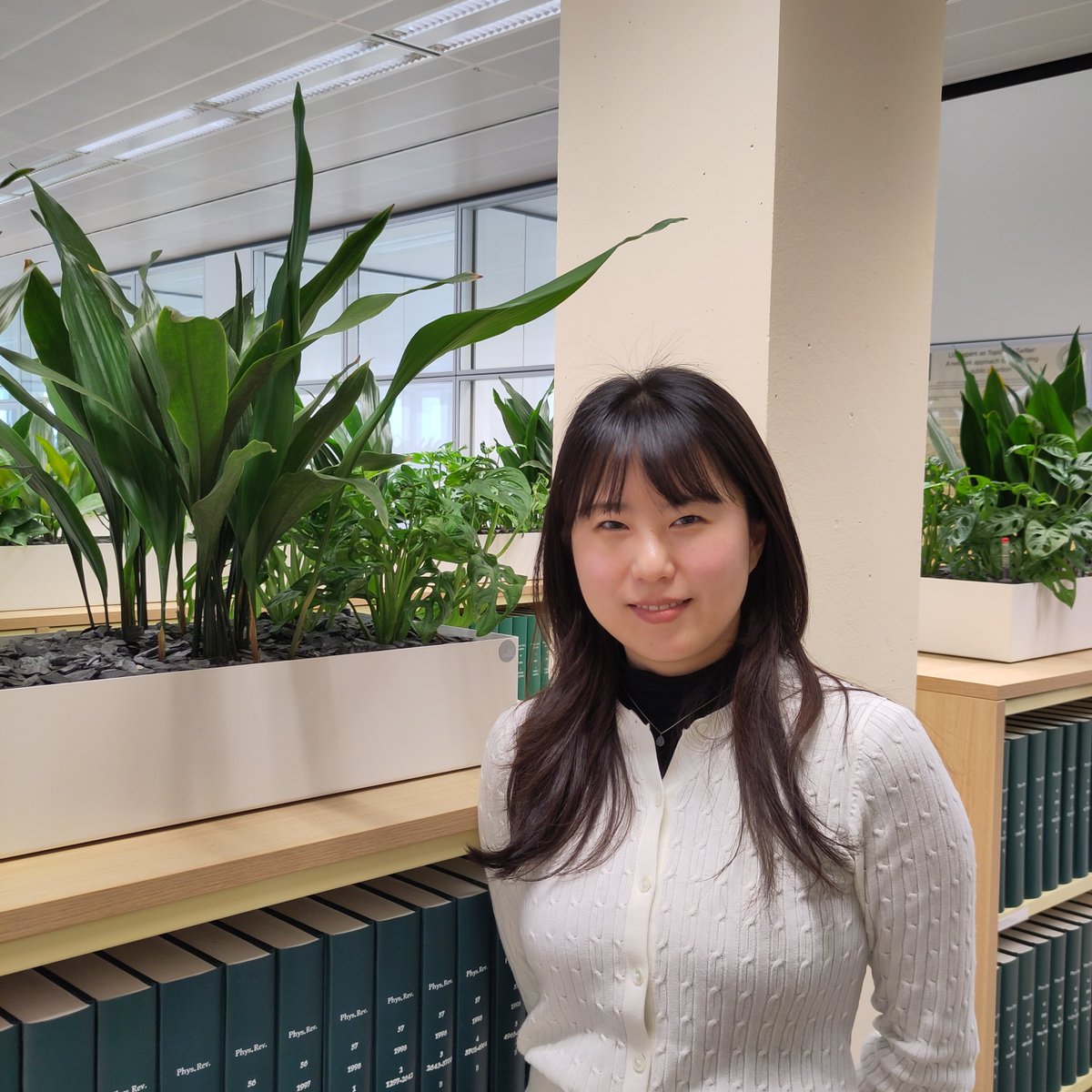 A big welcome to Youngseon Jeon 🇰🇷, a new PhD student in our group! She will work on the synthesis and characterization of new solid electrolytes. Have a great time! 🧪🎉