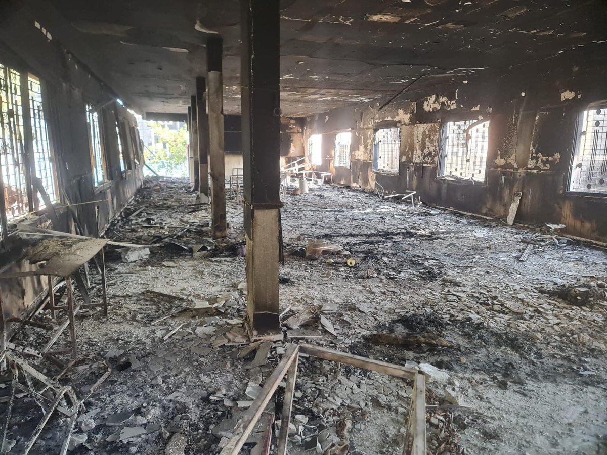 CamBalz's tweet photo. Isabelle est à Strasbourg. Dalia était à Gaza. Elle a pu fuir en Égypte après le bombardement par l’armée israélienne de son atelier et de sa maison. Depuis quatre mois, les amies tentent de se retrouver.

https://t.co/PF8J2yv91z https://t.co/hGuVH1TiqR