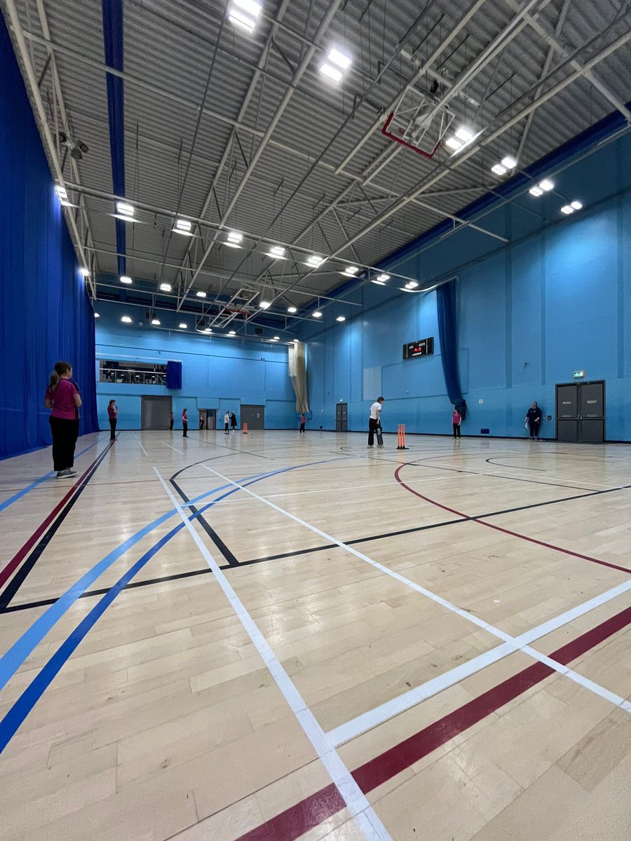 Congratulations to the U13 girls indoor cricket squad who put in some excellent performances at the South West finals day. Unfortunately losing in the semi final by one run. All very proud of their endeavour #cslsport