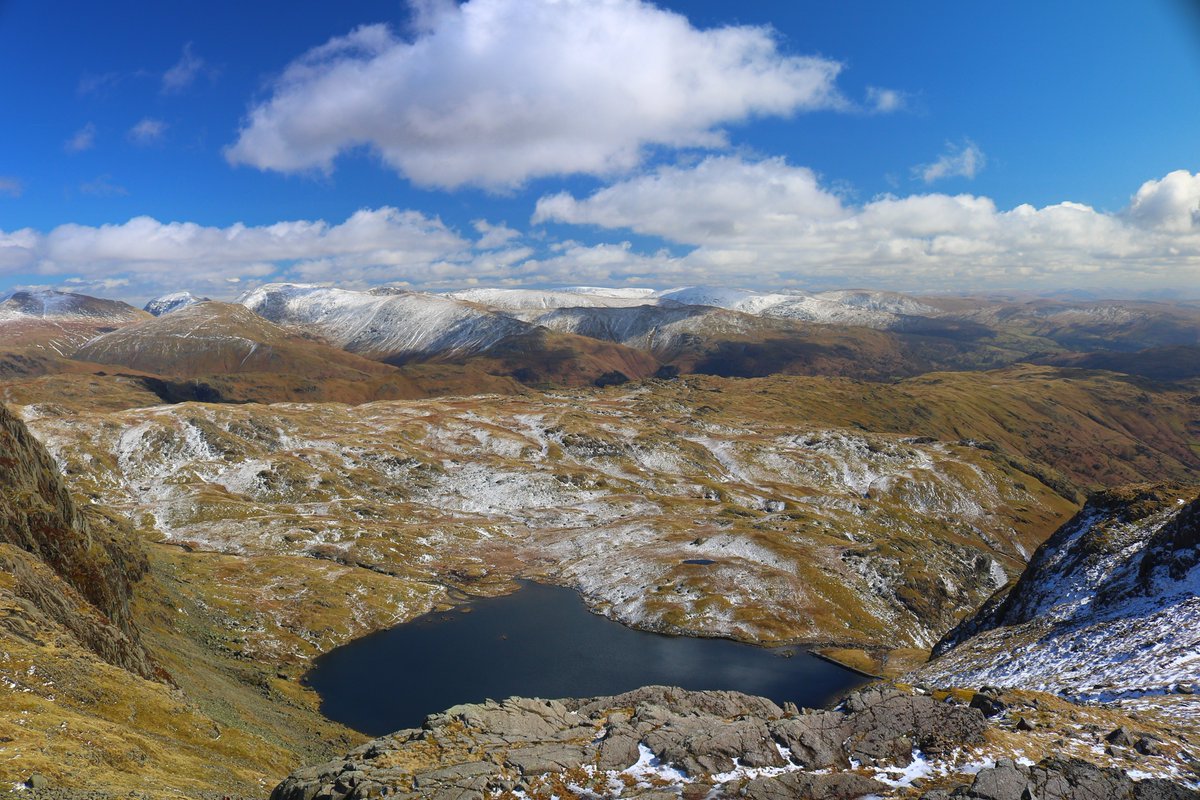 Join Rose Gare-Simmons for a BMC social hike in Great Langdale. 📅 Saturday 27 April ⏰ 08:00 am The intended route will be a 10km circular route starting from Sticklebarn carpark and will include an ascent and descent of around 700 meters. 🔗 eventbrite.co.uk/e/bmc-social-h…