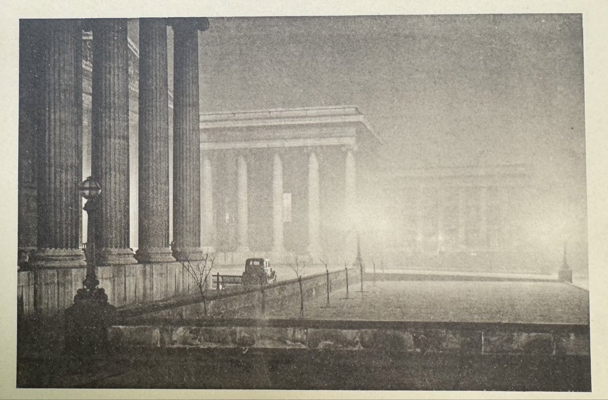 #Archive30 #SomethingScary @britishmuseum was sometimes unable to open because of the denseness #TheFog as shown here in the 1920s & 30s. The problem was no electricity supply on Sundays, which made #BritishMuseum too dark & scary for visitors! #Archives