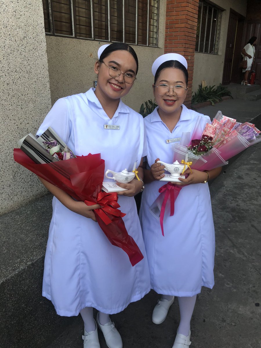 glaicicles_'s tweet photo. officially capped! batch HARAYA 2026🤍
#CappingAndPinning #StudentNurse https://t.co/m5rTz6InP3
