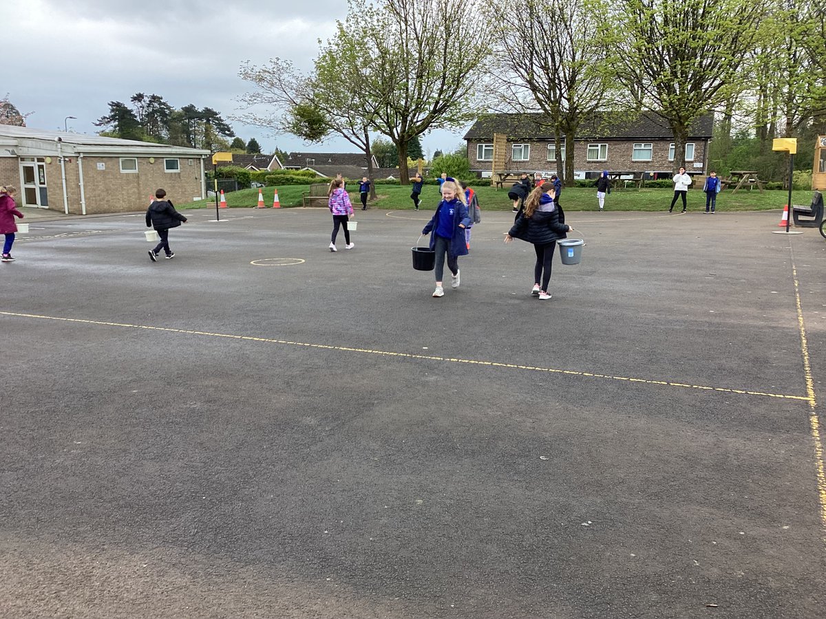 bdps27's tweet photo. Walking for water day 2. Another fantastic effort dosbarth tri with another mile carrying water for @WaterAidUK Keep up the brilliant work! @brynderiprimary @BrynDeriPTA and please sponsor us if you can! Many thanks https://t.co/DG7QFzBVav