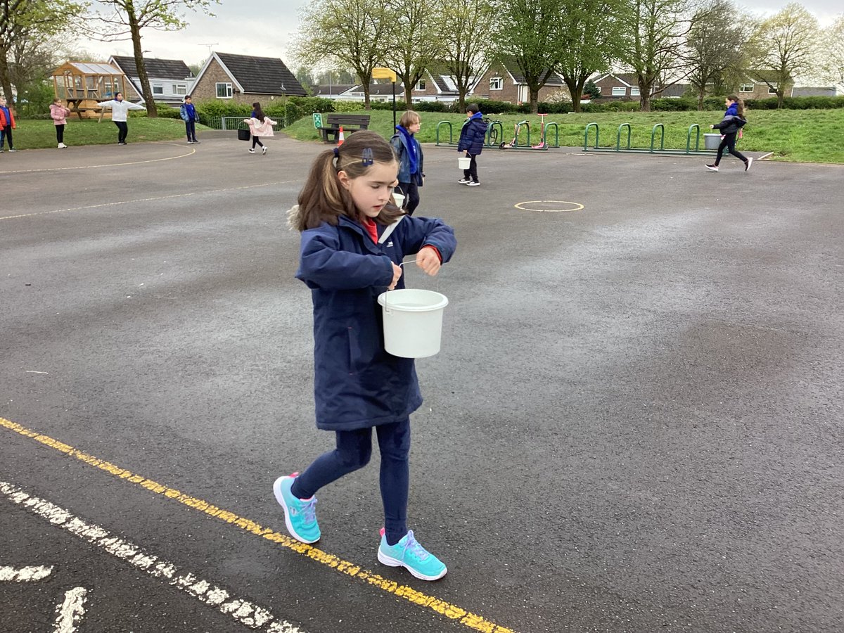 bdps27's tweet photo. Walking for water day 2. Another fantastic effort dosbarth tri with another mile carrying water for @WaterAidUK Keep up the brilliant work! @brynderiprimary @BrynDeriPTA and please sponsor us if you can! Many thanks https://t.co/DG7QFzBVav