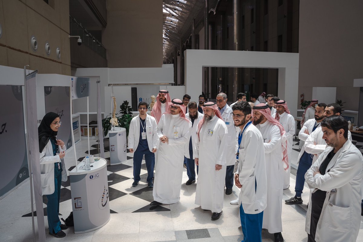 saudi_scoliosis's tweet photo. افتتح يوم الاثنين ٢٠٢٤/٤/٢٢ سعادة عميد ��لية الطب د. بندر الجفن معرض الجنف في مستشفى الملك خالد الجامعي، وشارك بالافتتاح سعادة أ.د. وليد عواد رئيس قسم جراحة العظام بكلية الطب وسعادة أ.د. عبدالمنعم الصديقي المشرف على كرسي أبحاث انحرافات العمود الفقري وحضور من أعضاء هيئة التدريس. https://t.co/ZEylOMQ1mh