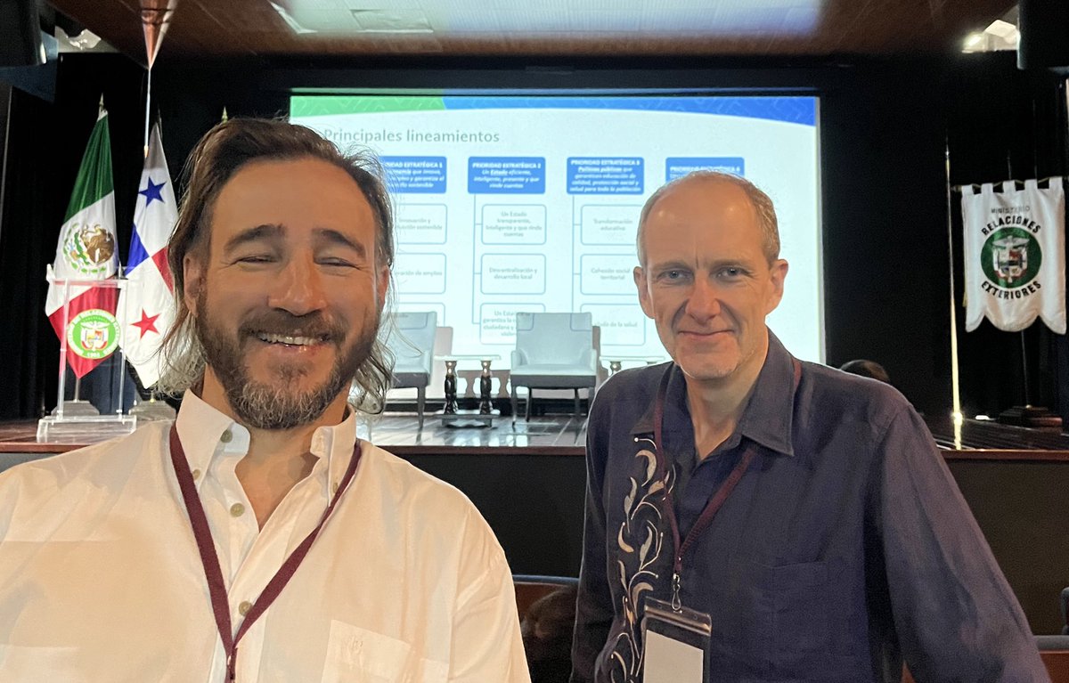 Andres Kamaid (@andreskamaid) on Twitter photo Una vez más trabajando juntos <a href="/advanced_unit/">Advanced Bioimaging Unit</a> <a href="/IPMontevideo/">Institut Pasteur Montevideo</a> <a href="/hcmquintela/">Hospital de Clínicas Dr. Manuel Quintela</a> <a href="/Udelaruy/">Universidad de la República</a> <a href="/LNMA_MX/">Laboratorio Nacional de Microscopía Avanzada</a> <a href="/ibt_unam/">Instituto de Biotecnología UNAM</a> , construyendo capacidades en Microscopía 🇺🇾🇲🇽🔬 Una vez más trabajando juntos <a href="/advanced_unit/">Advanced Bioimaging Unit</a> <a href="/IPMontevideo/">Institut Pasteur Montevideo</a> <a href="/hcmquintela/">Hospital de Clínicas Dr. Manuel Quintela</a> <a href="/Udelaruy/">Universidad de la República</a> <a href="/LNMA_MX/">Laboratorio Nacional de Microscopía Avanzada</a> <a href="/ibt_unam/">Instituto de Biotecnología UNAM</a> , construyendo capacidades en Microscopía 🇺🇾🇲🇽🔬