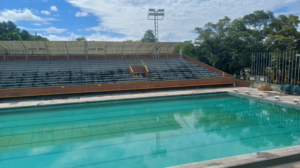 Me duele ver el estado actual de las piscinas de Neiva. Otrora potencia nacional en subacuáticas y hasta en natación clásica con Diego Omar Perdomo. Escenario sede de un Mundial, hoy en el abandono.