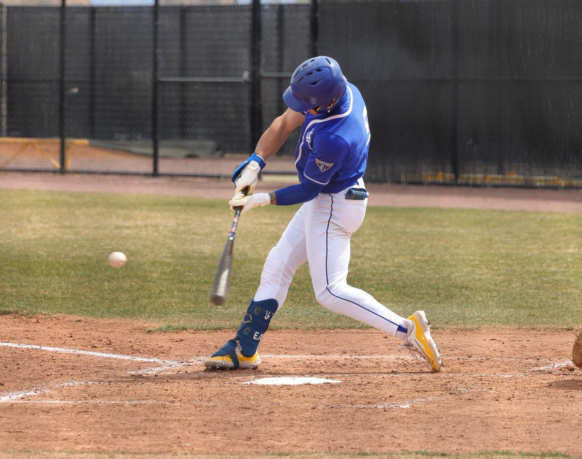 Good Player!

Our own Travis Strickler earned Cal Pac Player of the Week honors after hitting .471 with 2 HR’s, 2 2B’s, 1 3B, 11 RBI’s, while also becoming the first player in ERAU history to hit for the cycle in a game 👏🏼🦅⚾️

#onerope #eagles #erau #prescott #arizona #naia