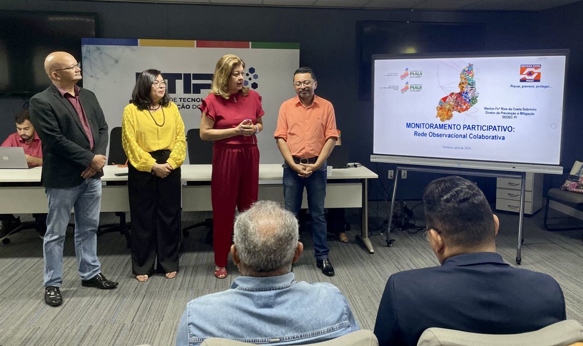 sempimulheres's tweet image. A secretária Estadual das Mulheres, Zenaide Lustosa, participou da reunião "Monitoramento Participativo - Construção da Rede Observacional Colaborativa", promovida pela SEDEC nesta terça-feira (23).

#SEMPI #SEDEC #ETIPI