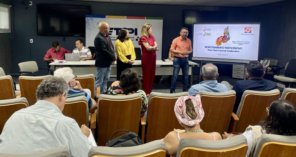 sempimulheres's tweet image. A secretária Estadual das Mulheres, Zenaide Lustosa, participou da reunião "Monitoramento Participativo - Construção da Rede Observacional Colaborativa", promovida pela SEDEC nesta terça-feira (23).

#SEMPI #SEDEC #ETIPI