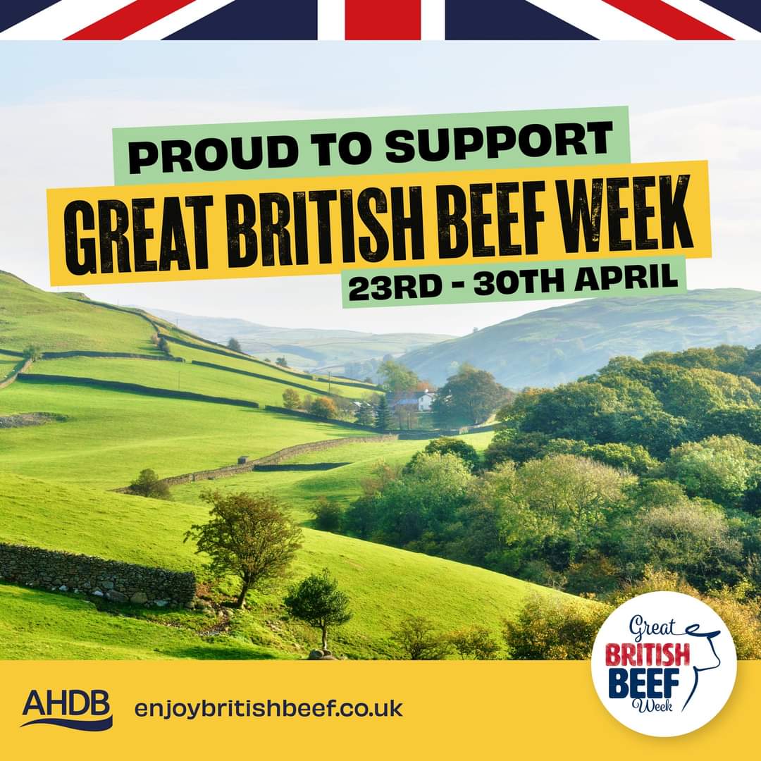 NickyDavies19's tweet photo. This morning l combined my jobs when members of the healthy life project visited the farm to see where Meity Beef is produced promoting what we do @greatbritishbeefweek @HybuCigCymru @NFUCymru @herefordcattlesocietyuk https://t.co/zVJmHhUvKB