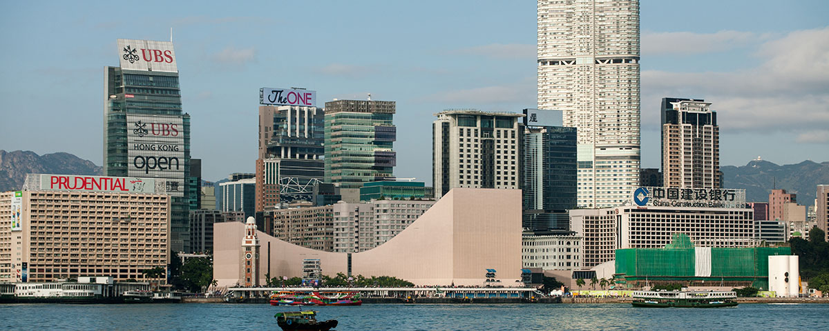The CSRC issued verbal support for #HongKong as a financial hub, followed by today’s news that @UBS’ emerging market strategy team upgraded #China to overweight. Read CLN: rebrand.ly/1m43yu7 #investing
