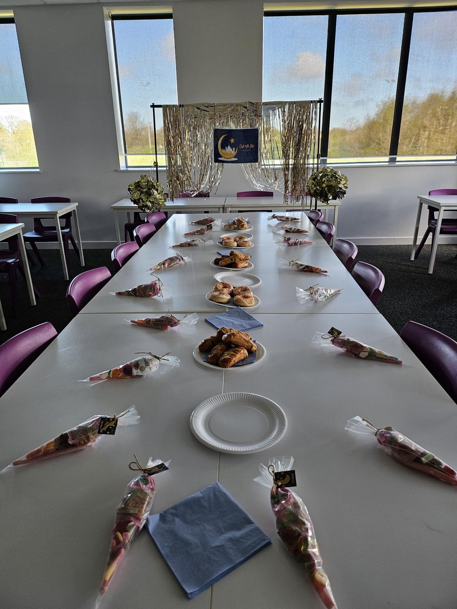 At Bosco, we proudly celebrate the different faith communities that our students and staff are part of. On Friday, 19 April, students within the Muslim community met to celebrate Eid. They were presented with Halal sweet cones and breakfast pastries 🕌