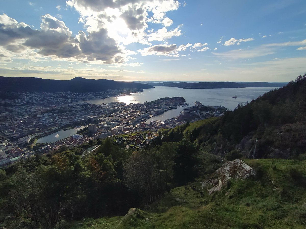 @cmi_no is hiring a tenure-track researcher to play a key role in designing and implementing an impact evaluation that is a central part of the project “Agricultural Resilience though Climate Services”. Apply and become our colleague in beautiful Bergen! jobbnorge.no/en/available-j…