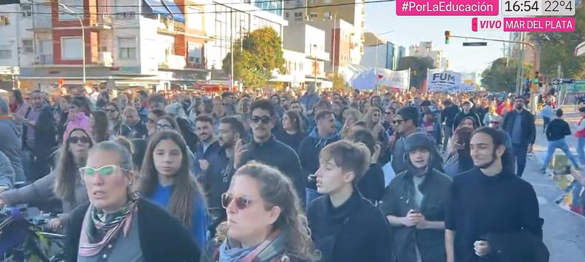 #MarchaUniversitaria #UBA #Argentina #mardelplata