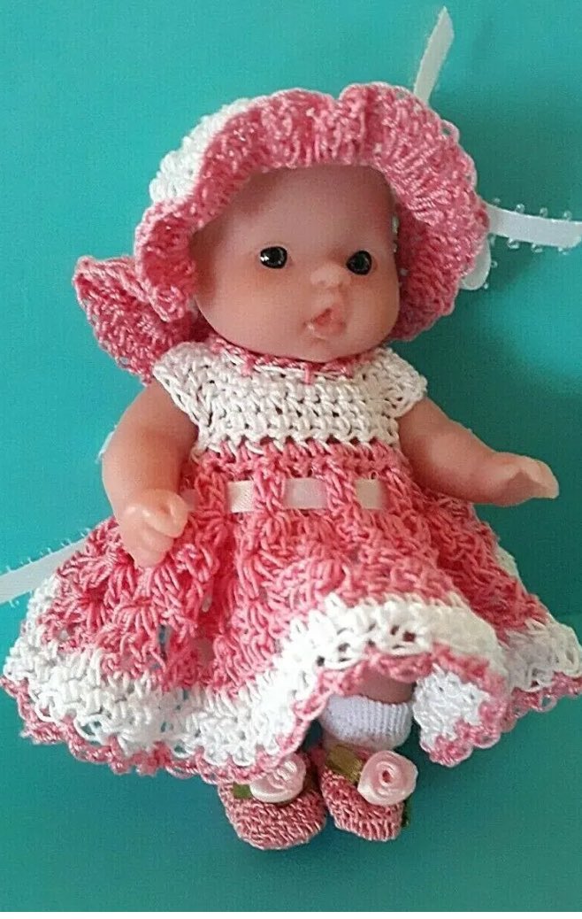 RonnieLewis4's tweet photo. #threadcrochet #crochetpattern #freecrochet #freepattern #lots2love  #allbisquedoll #crochet #hoth ##ittybitty  #berenguer #dollclothesforsale #dollhouseminiature #crochet #crochetdoll 
 https://t.co/6Ffrb9EEwv https://t.co/92Xg3sCf4V