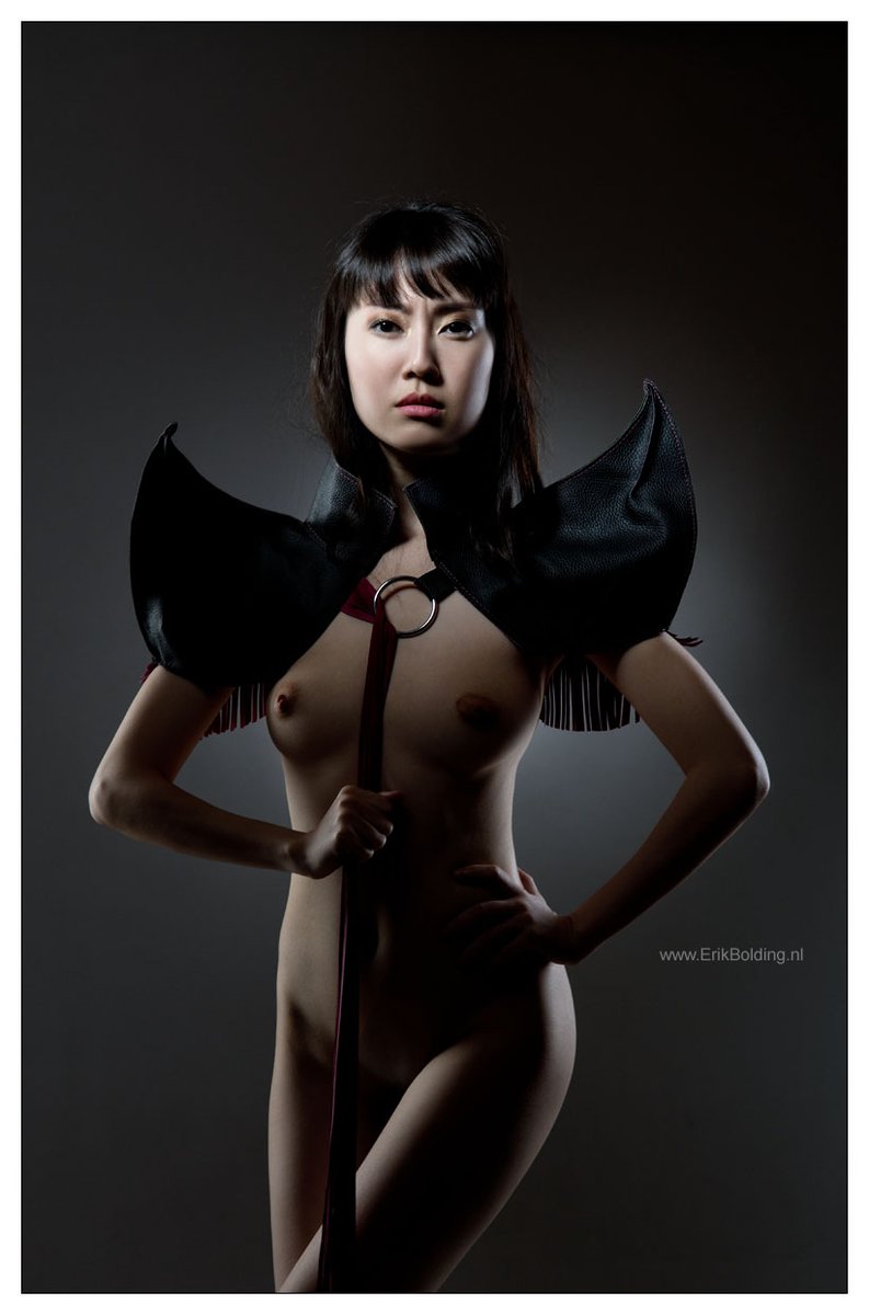 ErikBolding's tweet photo. Does she look strong or does she?  :-)  #sexy #asianbeauty #eroticphotography #erikbolding https://t.co/OZqKB2EFxf