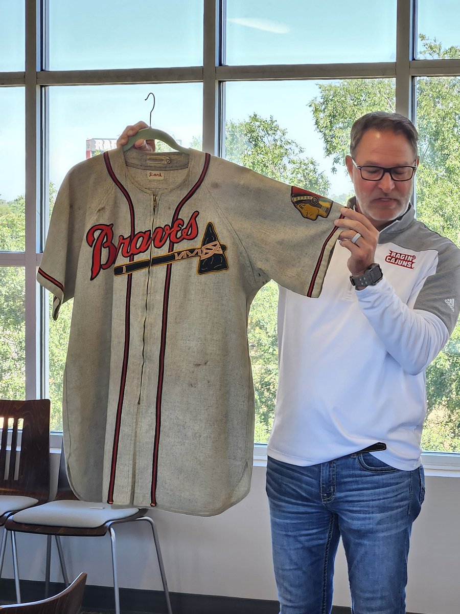 Special guests, Allison Dark Walling and Eve Dark Carpenter, daughters of UL great Alvin Dark. Dark played from 1943-45. He lettered in football, track, and baseball. His favorite sport was baseball, and after fulfilling his military commitment, he signed with the Boston Braves.