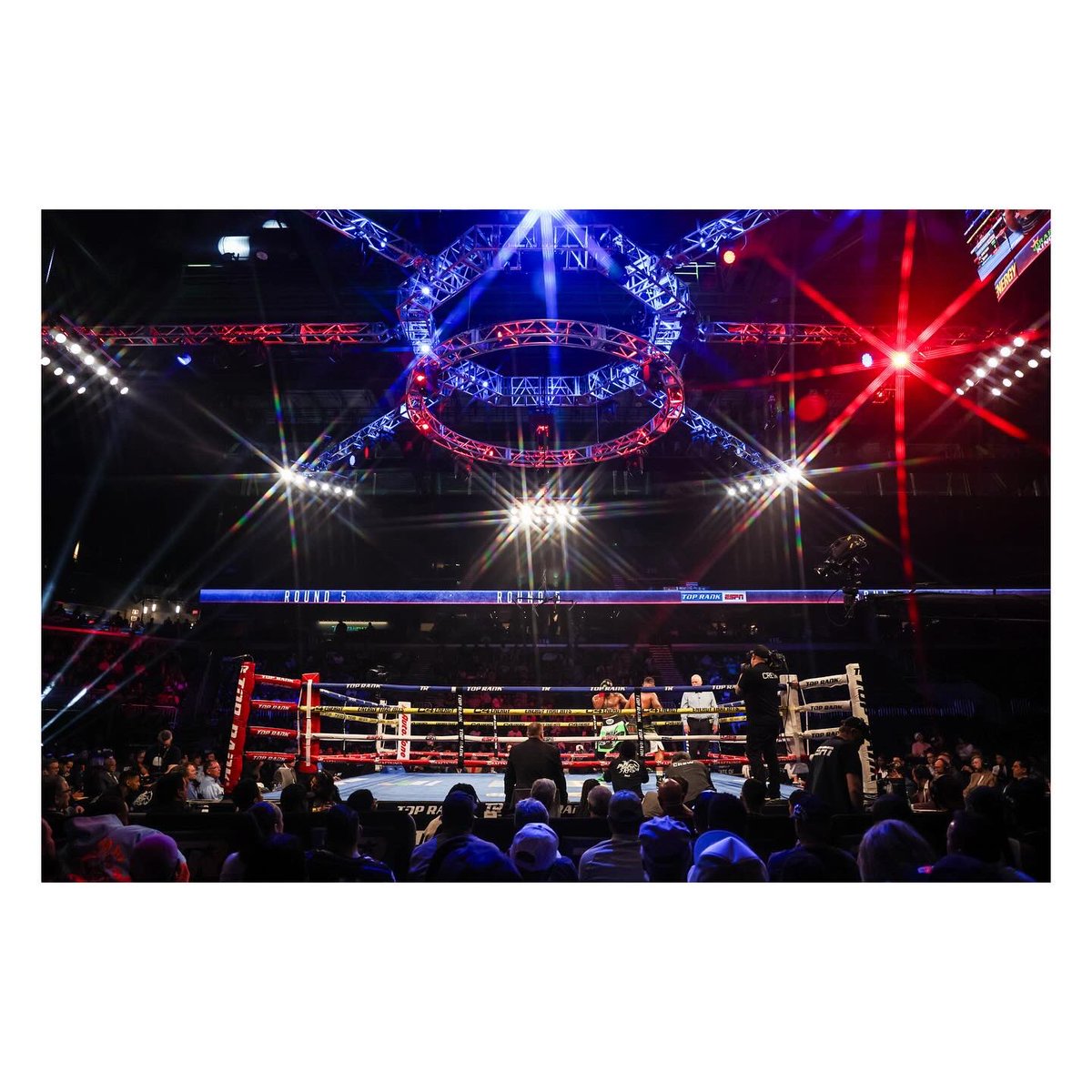 MezaPhotos's tweet photo. Frames from when Top Rank held their fight in Corpus Christi  #photograghy #sportsphotography https://t.co/IQirrZkb49