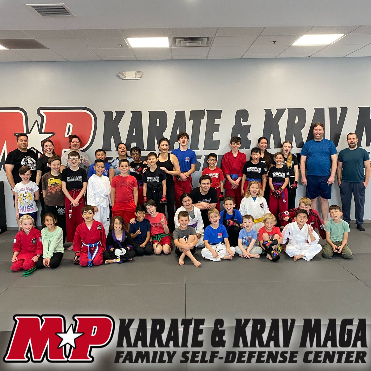 MoorparkKarate's tweet image. 🎉 Our buddy class was a blast! Huge thanks to all our students who brought a friend to train with. We can&apos;t wait to see them back on the mat again soon! 💪 #BuddyClass #TrainingTogether #MartialArtsCommunity
•
📲MoorparkKarate.com