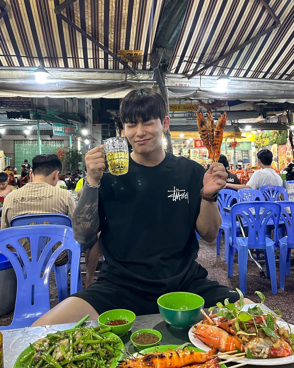 SOLWAYFIRRT's tweet photo. ᅟᅟ
ᅟᅟᅟᅟtenham um namorado que ache que é normal capturar seus momentos de alcoolizado.
ᅟᅟ
ᅟᅟ https://t.co/dEtsCfB1sy