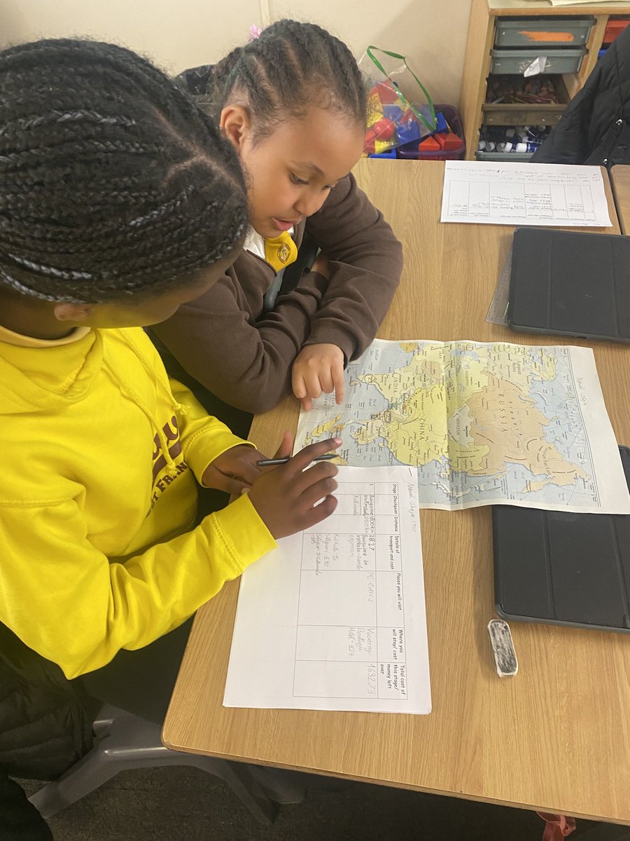 missokinloch's tweet photo. Primary 7 have been combining their teamwork, budgeting, time keeping, researching and map skills in their ‘Race Across the World’ challenge. I wonder who will reach the final checkpoint first…💭🏁🌏📍@BBCOne @StFrancis_PS https://t.co/yiEtcpcCXN