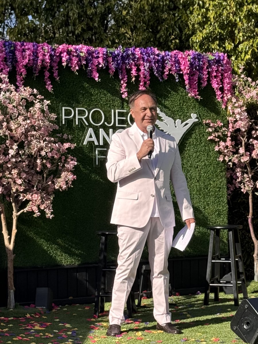 TY @ProjAngelFood for inviting me to speak at your Circle of Angels Garden Party fundraiser this month. I am proud to support this truly life-changing organization that provides comfort, hope, and healing to so many.