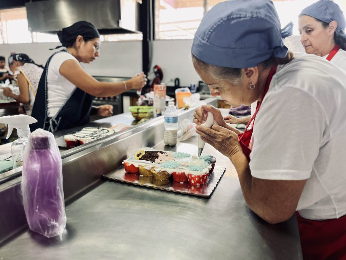 Visite el @ICATMOR_OFICIAL plantel Cuernavaca, para ver las funciones y el correcto uso de las instalaciones. Además aproveché para ver las clases de repostería, muchas felicidades a las alumnas por todo su gran trabajo 💜