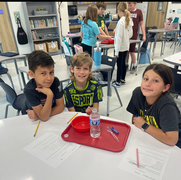 ChinaSpringES's tweet photo. Students in Mrs. Stewart’s fourth grade class explored animal adaptations by conducting a lab on types of bird beaks. They determined the shape of the beak correlates with what it eats. #ourWHY https://t.co/PvohddEGHf