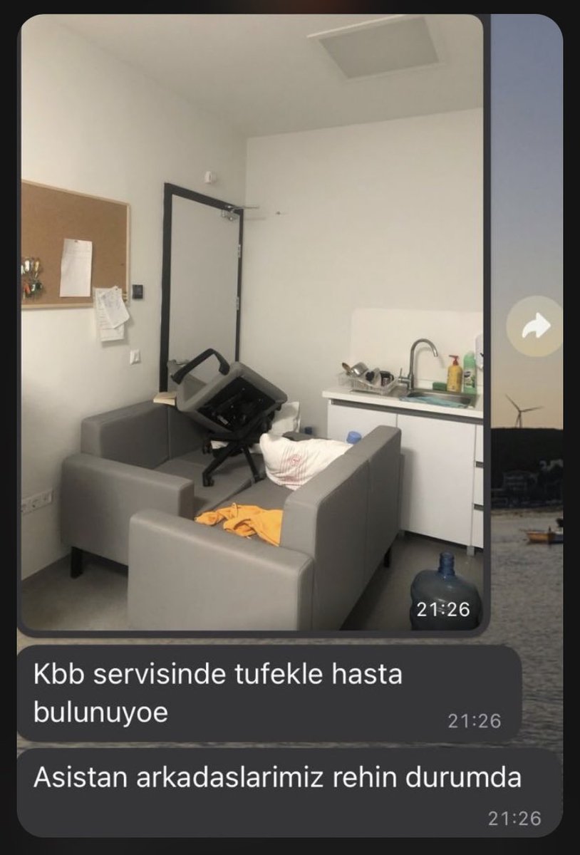 KBB SERVİSİNDE SİLAHLA DOLAŞAN BİR SALDIRGAN! Şahıs yakalanmış…