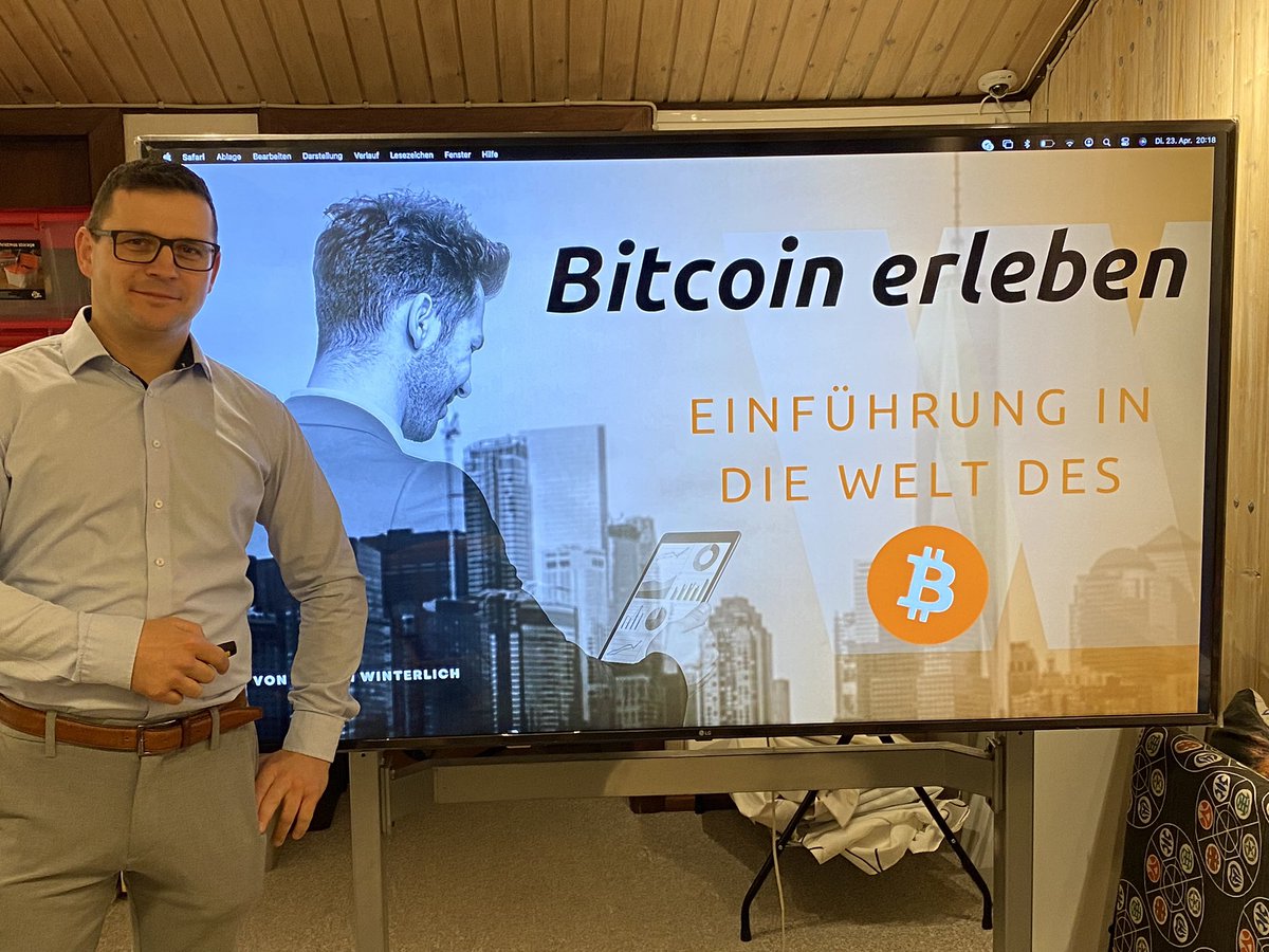 Heute wieder 2 Leute ins Rabbithole geschubst 😁 und einen neuen Bitcoiner aus der Nachbarschaft kennengelernt. 
Danke an die deutsche Bücherei Tinglev für die Räumlichkeiten. 
#bitcoin 
#studybitcoin