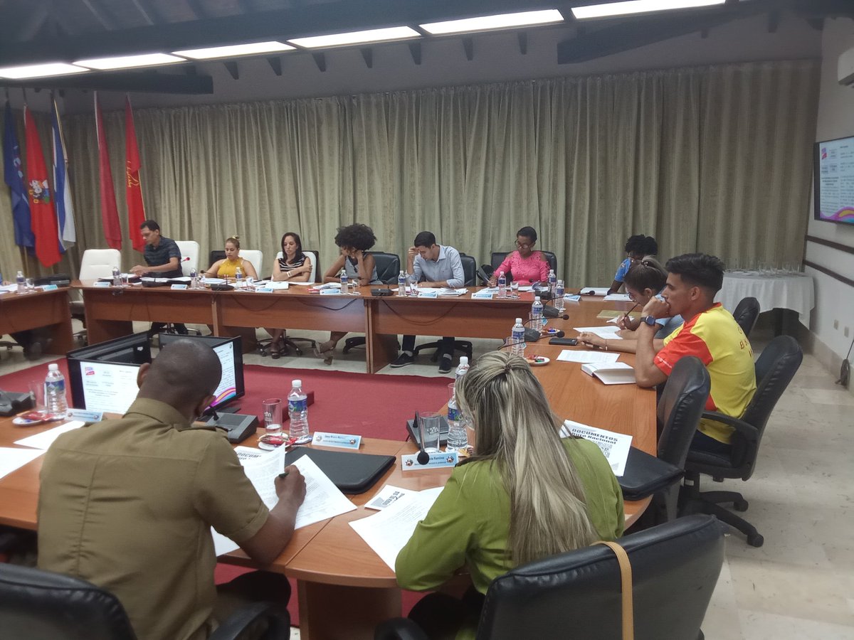 MeyvisEstevezE's tweet photo. Hoy realizamos la primera reunión del Buró Nacional de la @UJCdeCuba después del 12mo. Congreso de la organización. Seguimos trabajando en la actualización de la Estrategia integral de la UJC. Más información tendremos en nuestro periódico @JuventudRebelde. https://t.co/CZwPZktun1