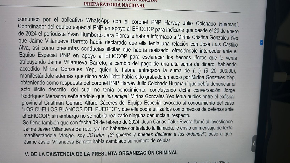 #CasoValkiriaXI la hoy detenida Mirtha Gonzales Yep buscó un contacto con EFICCOP para aparentemente acogerse a la colaboración eficaz y entregar información de actos delictivos cometidos por Jaime Villanueva. El contacto con el equipo especial lo hizo el periodista Humberto