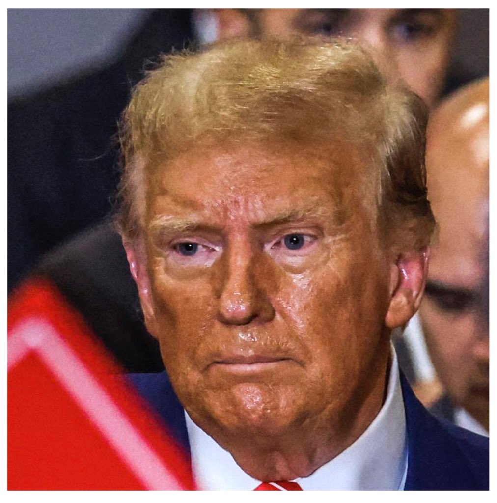 JoJoFromJerz's tweet image. What these trials continue to lay bare is what we’ve always known…

Everything about Donald Trump is a con.

From his deck-stained skin and 15-step combover to his gilded tower, his real estate acumen, his electoral “success”, his “billions” and his birther mail order bride.…