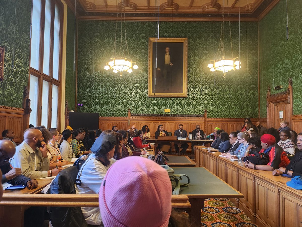 Such a privilege to join an important conversation on #Reparations this evening with @Blackstarjus - Professor Justin Howard, in the House of Commons ✊🏾💚