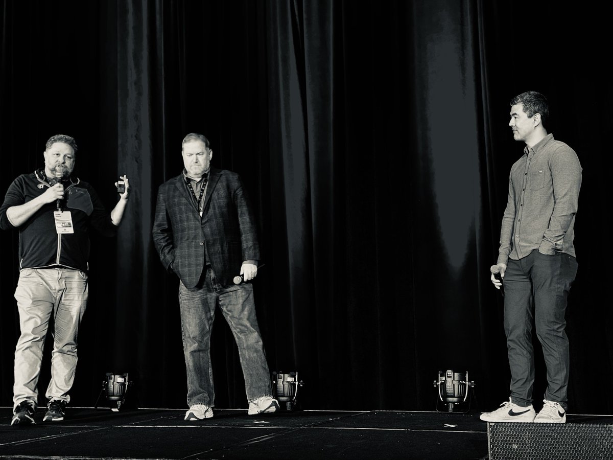 WindAddict's tweet photo. Next, @quietlightinc will perform a live, on-stage valuation of a #SaaS company. #MicroConfUS24 #microconf @microconf https://t.co/06TUxtEqk6