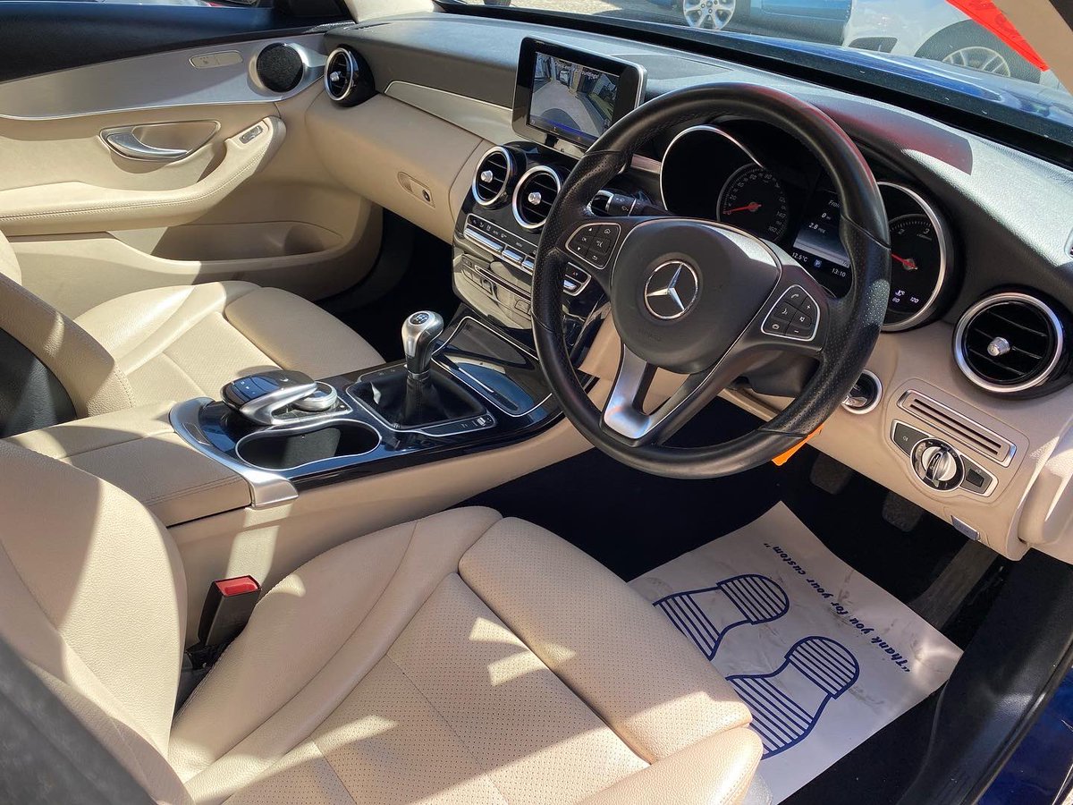 wirralsmallcars's tweet photo. Absolutely stunning 66plate Mercedes C200 Sport Diesel, just arrived from a local retired chap &has covered only 46,000 miles
Fitted with touch screen, Sat/Nav, Bluetooth & more
It will return 80.7mpg and costs only £20 to tax for 12 months …… £11,999
#RACApproved #Mercedes https://t.co/4HxcBQLfen