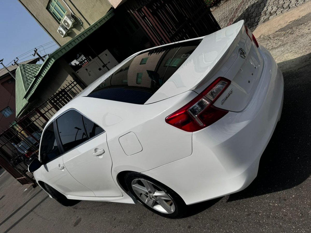 hollaoflagos's tweet photo. Foreign used
Toyota Camry
2013 SE
2024 Entry
First body
Thumb start
Clean dashboard 
Clean interior
No leg noise
All exhaust catalyst intact https://t.co/I8zafcgFfH