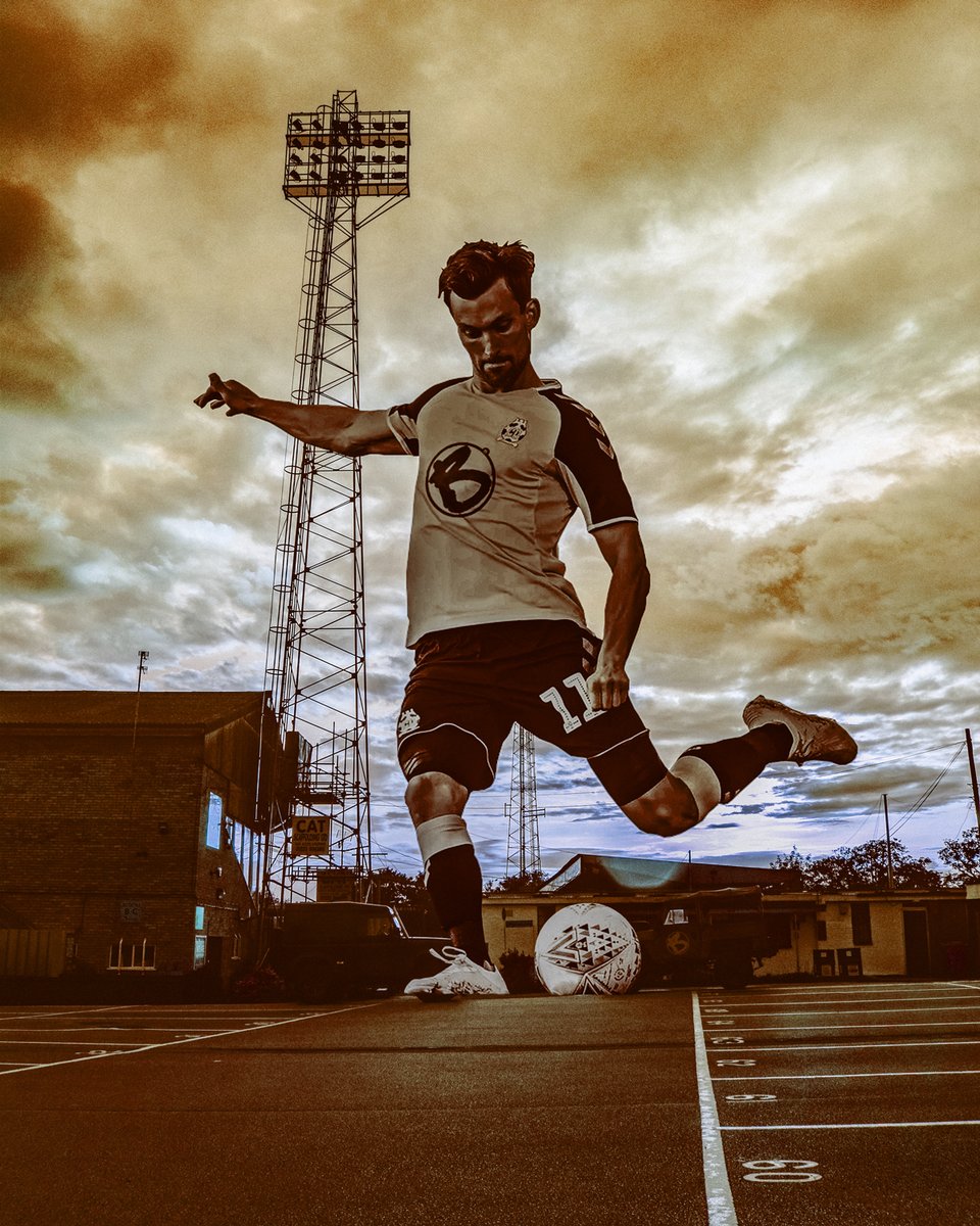 BrewBoard's tweet photo. Just how big should his statue be?

#brewboard | @CambridgeUtdFC | #CamUTD https://t.co/vxmQl7XI5O