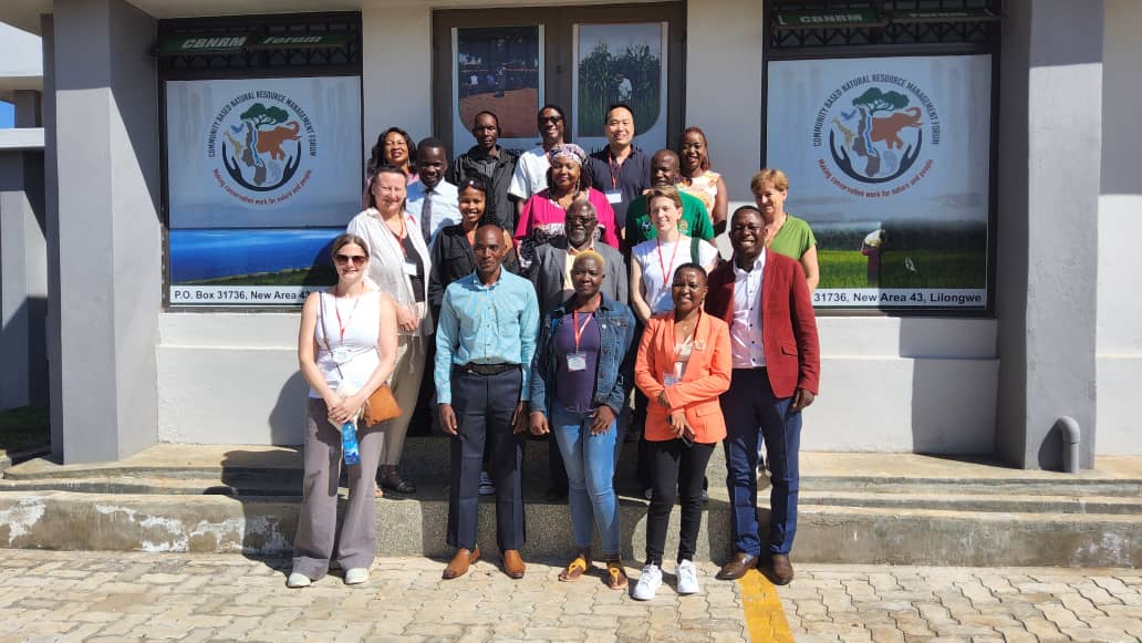 @CBNRMForum successfully hosted the @TilitonseF and @comicrelief Anchor Partners delegation from Ghana, Zambia and Malawi. @MalidadiL briefed the delegation about the realities of #localcommunities living in proximity of dangerous wild animals. @LeadersSouthern @Jamma_Int