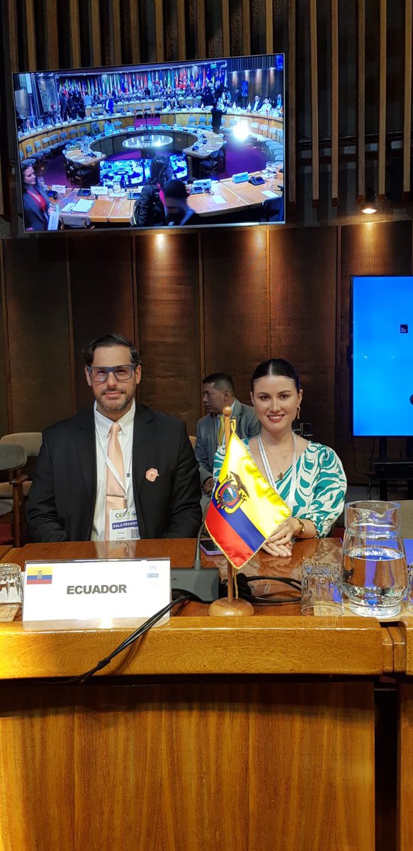Embajada del Ecuador en Chile tweet media