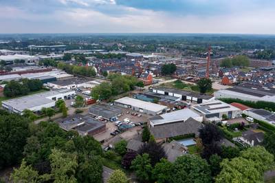 Miljoenentekort van Bossche ontwikkelaar dreigt project in Oisterwijk te raken bd.nl/oisterwijk/mil…