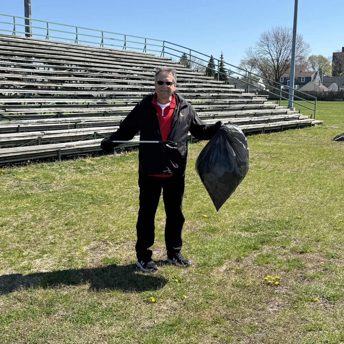 WSClighting's tweet photo. Our Distributor Sales Representative Nate Mailloux and the team at @Electrozad Sarnia were out yesterday doing some Earth Day cleanup at Norm Perry Park. Great job all!! 🌎♻️ #EarthDay #EarthLIGHT https://t.co/pewkgV43cv
