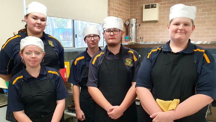 Mount View HS & Cessnock HS recently competed in a cook-off competition during Youth Week. Over the course of the day, competition between the two teams was tight. Students & staff are looking forward to the Cool Schools Cooking Competition next year! education.nsw.gov.au/news/latest-ne…