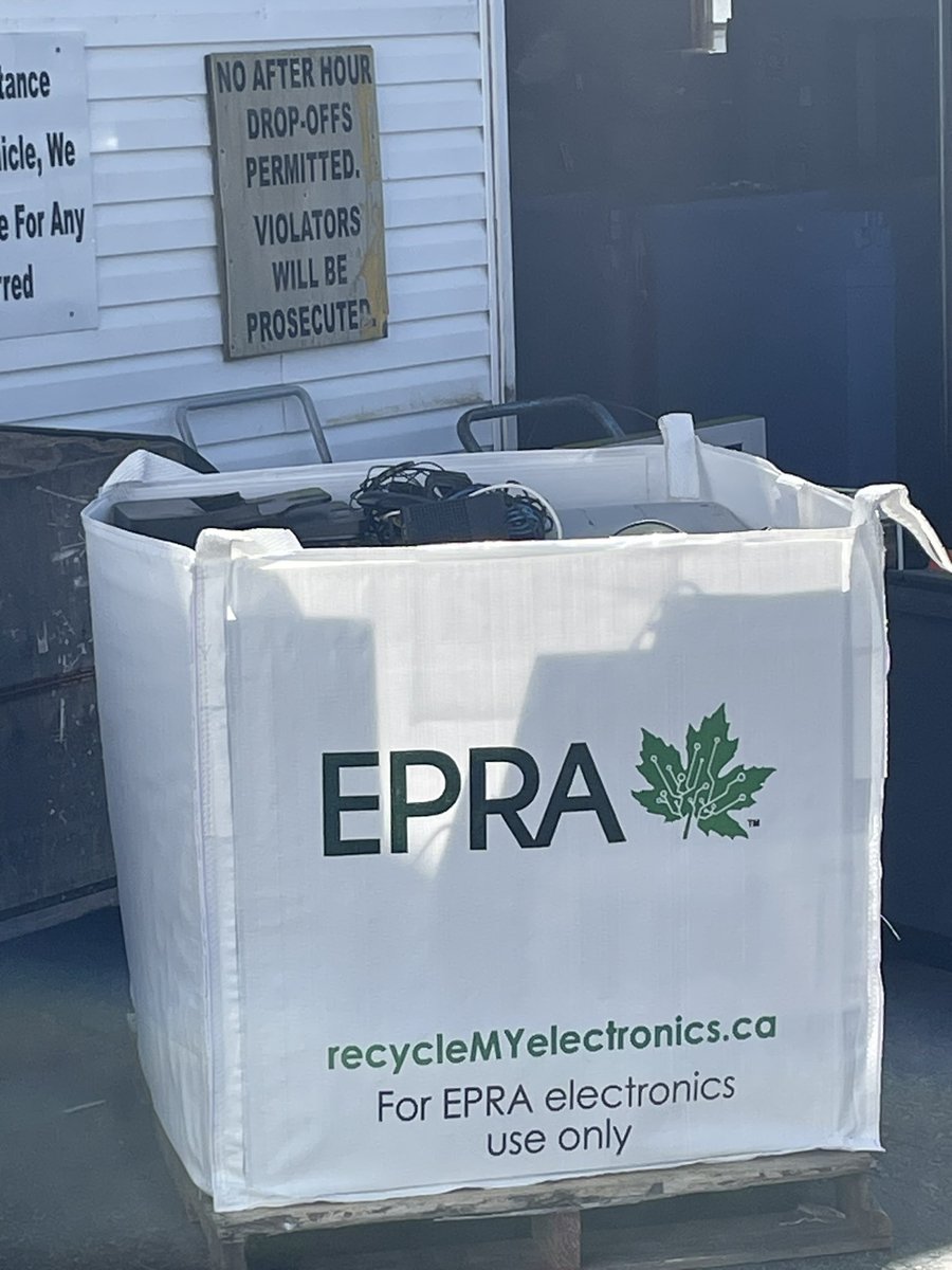 Nova Scotia passed new regulations in 2023 to expand its extended producer responsibility program to include small appliances/electronics - diverting more waste from landfills & growing Nova Scotia’s circular economy. 3/4