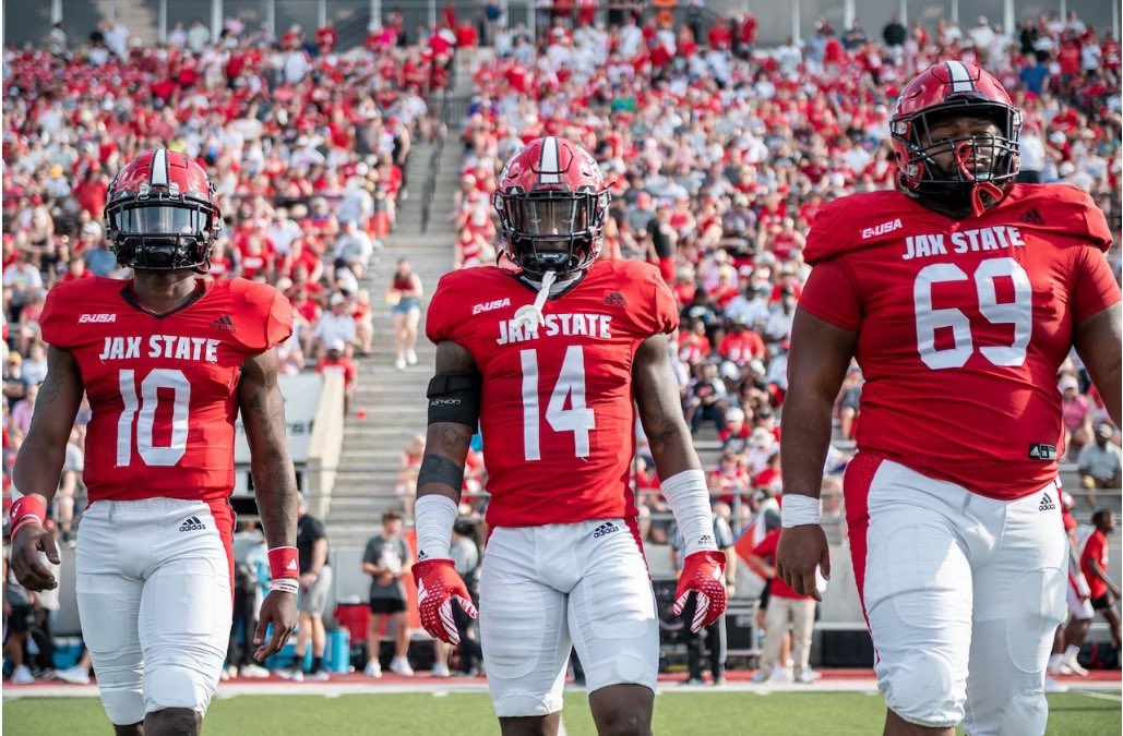 After a great talk with Pat Kirkland , I’m blessed to receive a D1 FBS full ride offer to Jax state Go Gamecocks ! <a href="/FcsPortal/">FCS Portal</a> @CHCCoachWard